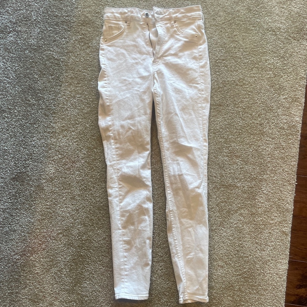 white H AND M skinny jeans